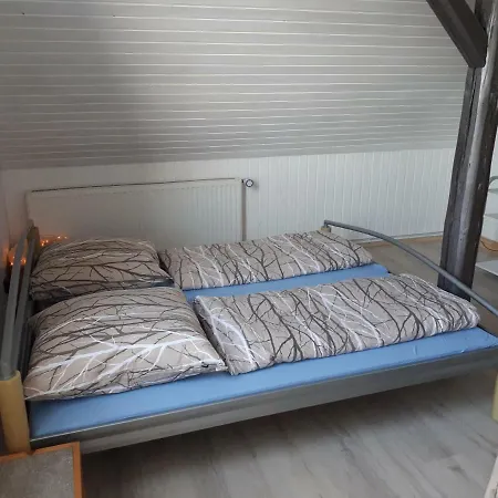 Ferienwohnung Am Fusse Der Sieben Berge Апартаменты